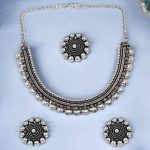 La Trendz Oxidised Silver Plated Pearl Necklace Set Earring