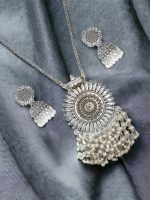 La Trendz Oxidised Silver Plated Pearl Necklace Set Earring