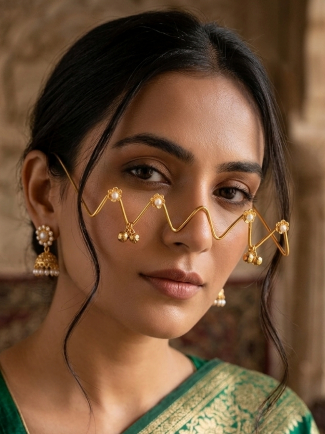 FC07_0250120_WEBSITE_A Wholesale Gold Plated Pearl Facelet – Bulk Fashion Imitation Jewellery Supplier - Image 1